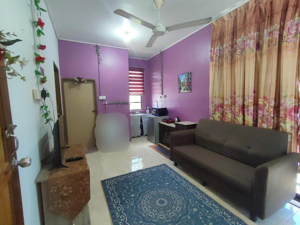 Homestay Razin Gong Badak Kuala Terengganu Room photo